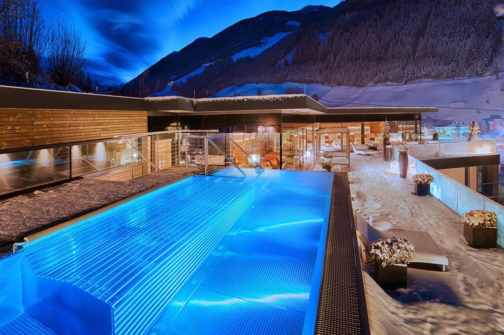 Lunaris Wellnessresort Cadipietra Esterno foto